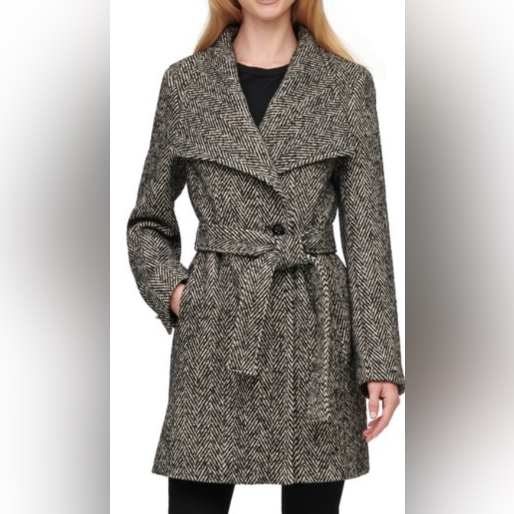 Calvin Klein belted wrap coat size Small Petite